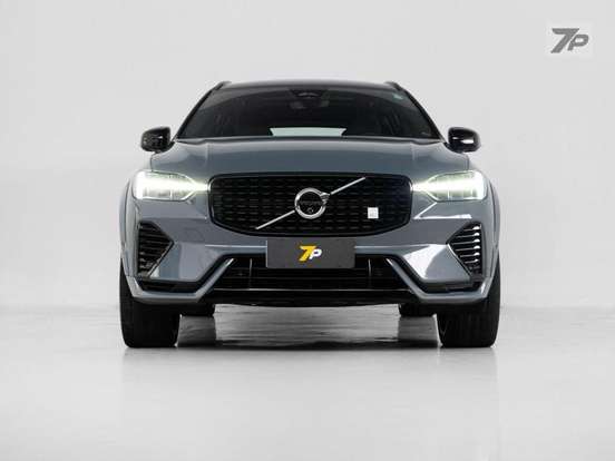 VOLVO-XC60-2023