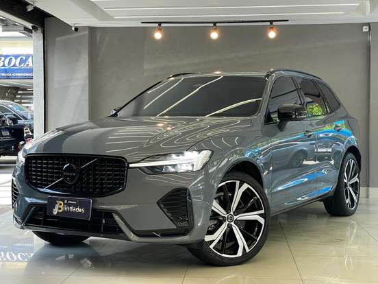 VOLVO-XC60-2022