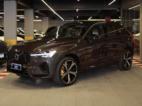 VOLVO-XC60-2022