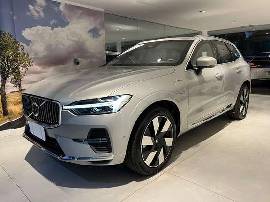 VOLVO-XC60-2024