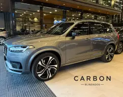 VOLVO XC90 2.0 T8 HYBRID R-DESIGN AWD GEARTRONIC VOLVO XC90 2.0 T8 HYBRID R-DESIGN AWD GEARTRONIC