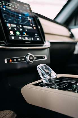 VOLVO-XC90-2025