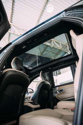 VOLVO-XC90-2025