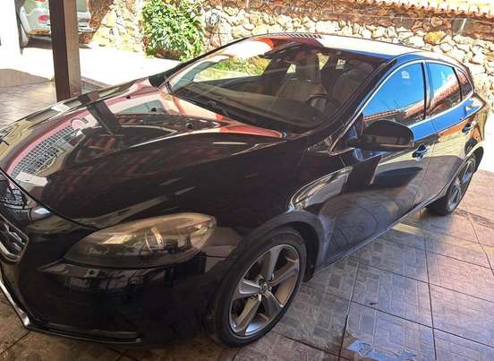 VOLVO-V40-2.0 T4 DYNAMIC TURBO GASOLINA 4P AUTOMÁTICO VOLVO-V40-2014