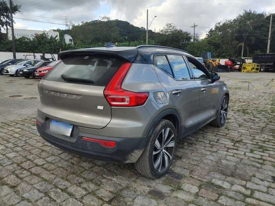 VOLVO-XC40-1.5 T5 RECHARGE R-DESIGN GEARTRONIC VOLVO-XC40-2021