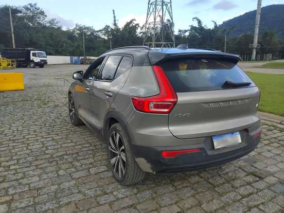 VOLVO-XC40-1.5 T5 RECHARGE R-DESIGN GEARTRONIC VOLVO-XC40-2021