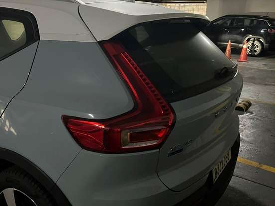 VOLVO-XC40-2.0 T5 GASOLINA MOMENTUM AWD GEARTRONIC VOLVO-XC40-2018