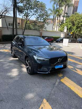 VOLVO-XC60-2021