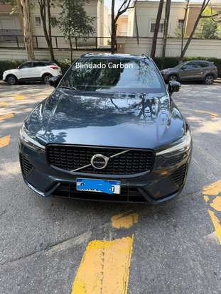 VOLVO-XC60-2021