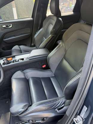 VOLVO-XC60-2021