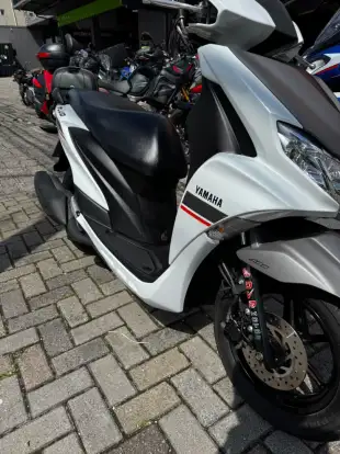 YAMAHA-FLUO 125 ABS-2023
