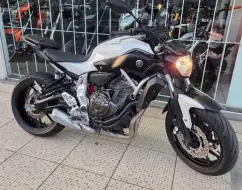 YAMAHA MT-07 YAMAHA MT-07