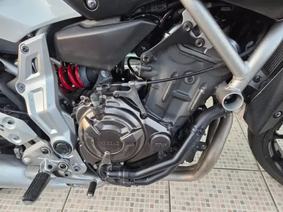 YAMAHA-MT-07-2016