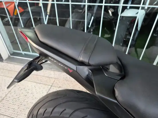 YAMAHA-MT-07 YAMAHA-MT-07-2016