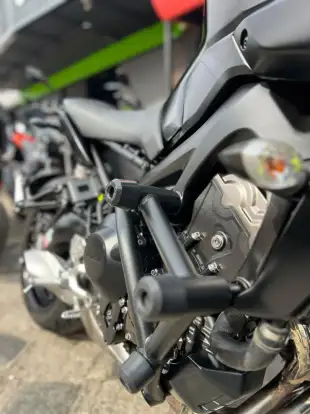 YAMAHA-MT-09 YAMAHA-MT-09-2024