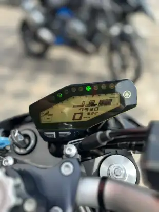 YAMAHA-MT-09-2024