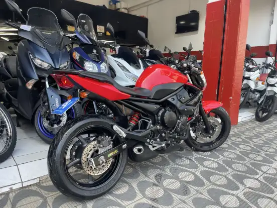 YAMAHA-XJ6 N YAMAHA-XJ6 N-2011