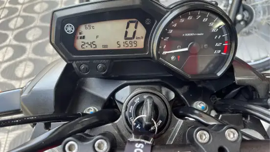 YAMAHA-XJ6 N-2011