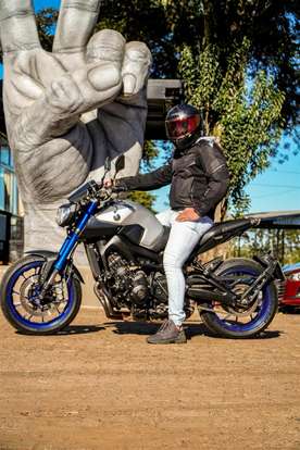 YAMAHA-MT-09-2017