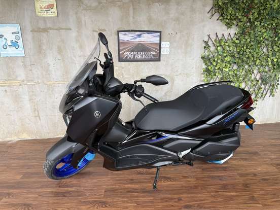 YAMAHA-XMAX 300 CONNECTED ABS YAMAHA-XMAX 300 CONNECTED ABS-2026