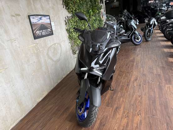 YAMAHA-XMAX 300 CONNECTED ABS YAMAHA-XMAX 300 CONNECTED ABS-2026