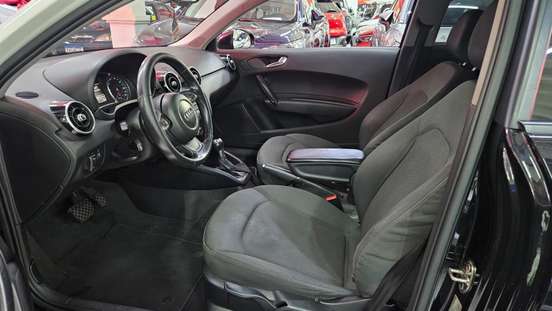 AUDI-A1-2011