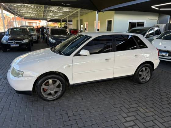 AUDI A3 1.6 8V GASOLINA 4P MANUAL