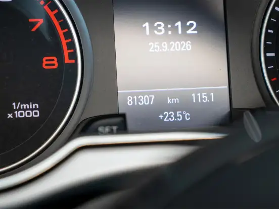 AUDI-A4-2015