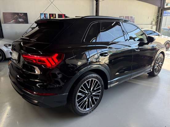AUDI-Q3-2020