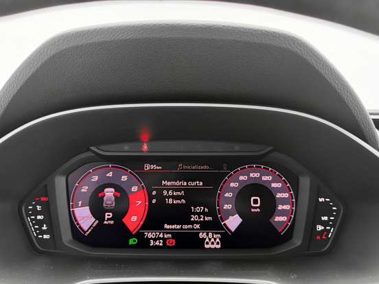 AUDI-Q3-2021