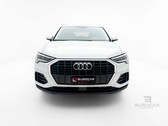 AUDI-Q3-2021
