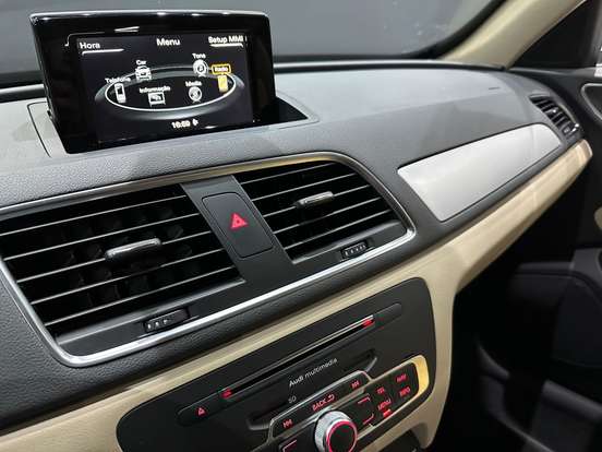AUDI-Q3-2018