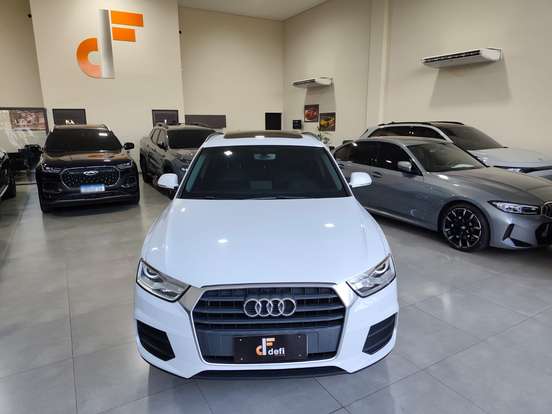 AUDI-Q3-2015