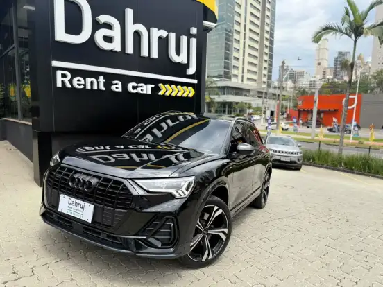AUDI-Q3-2023