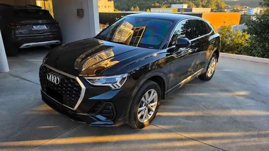 AUDI-Q3-2022