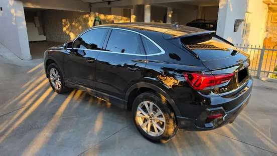 AUDI-Q3-2022