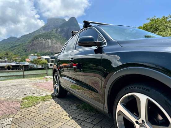 AUDI-Q3-2015