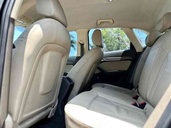 AUDI-Q3-2015