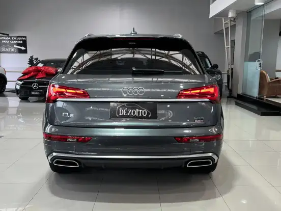 AUDI-Q5-2.0 45 TFSI GASOLINA S-LINE QUATTRO S TRONIC AUDI-Q5-2024