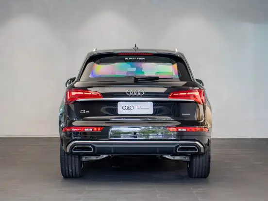 AUDI-Q5-2024