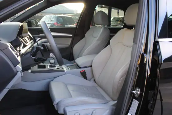 AUDI-Q5-2024