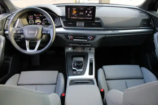 AUDI-Q5-2024