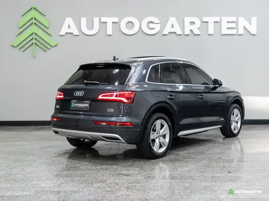 AUDI-Q5-2017