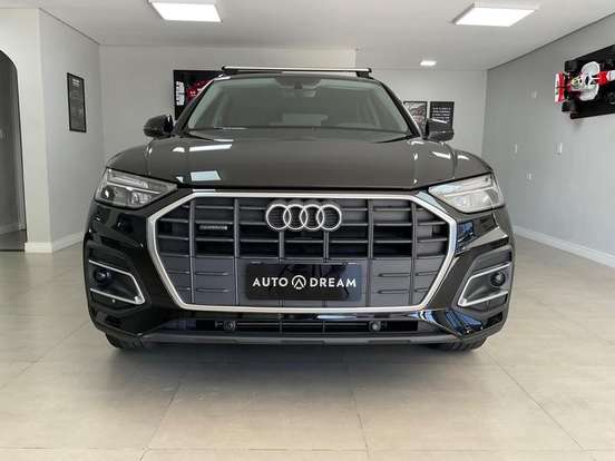 AUDI-Q5-2024