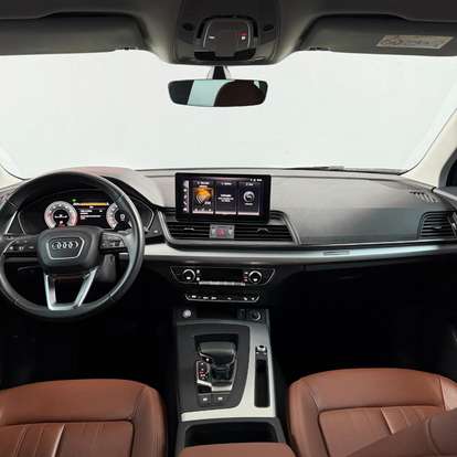 AUDI-Q5-2021