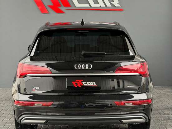 AUDI-Q5-2.0 45 TFSI GASOLINA PRESTIGE QUATTRO S TRONIC AUDI-Q5-2021