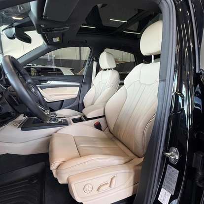 AUDI-Q5-2022