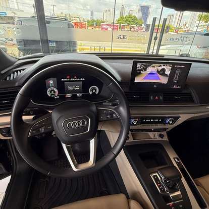 AUDI-Q5-2022