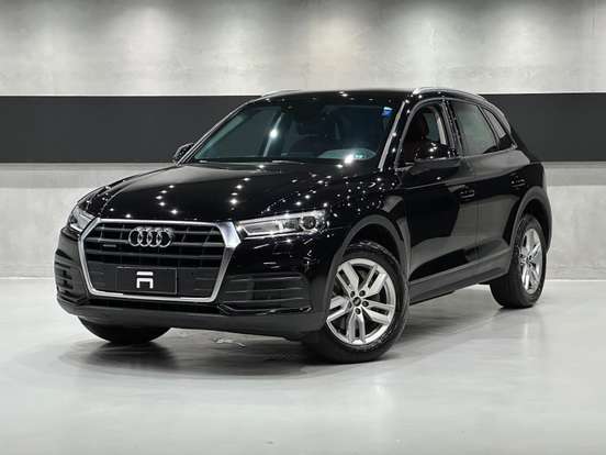 AUDI-Q5-2020