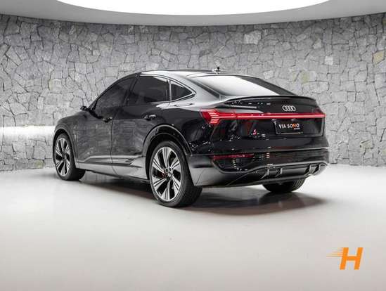 AUDI-Q8 E-TRON-2023